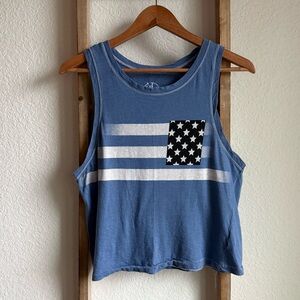Recycled Karma Blue/Navy/White American Flag Graphic Tank Wmn’s sz: L